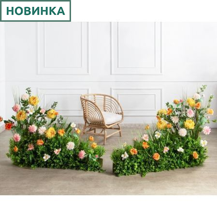 ВМ105-4(з)(F) Композиция искусственная цветы и трава на вставке 115х15хh10см