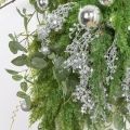 ДЛ96-2(Пр) Декор входной группы из туи с серебристыми ветками и шарами L100см на прутьях, пристенный