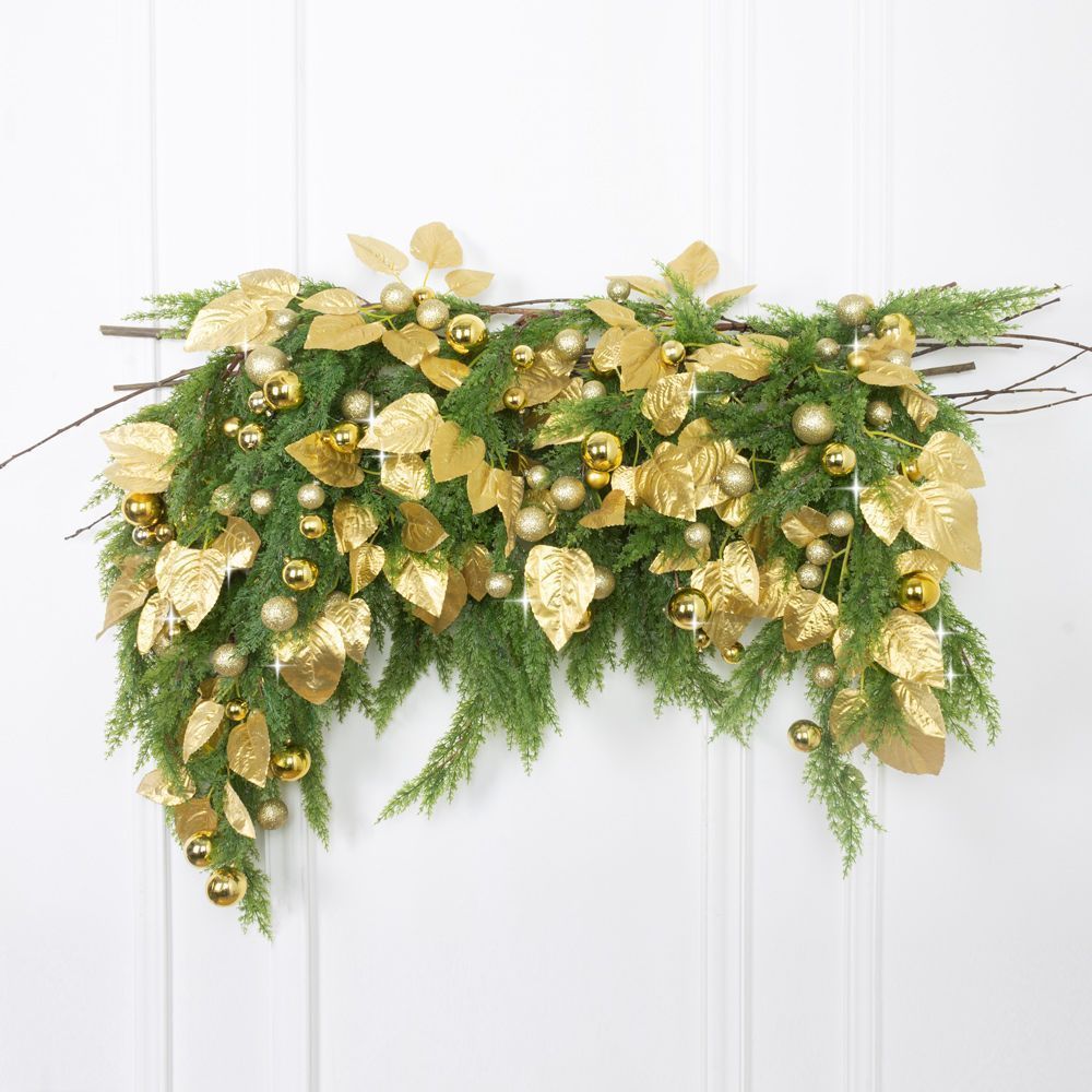 ДЛ96-3(Пр) Декор входной группы из туи с золотыми листьями и шарами ...