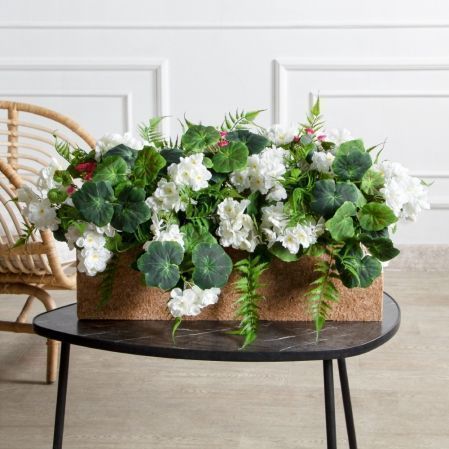 К281/2-5(з)(F) Композиция искусственная Пеларгония с папоротником в кокос. боксе 60х13х15см, белая К281/2-5(з)(F) Композиция искусственная Пеларгония с папоротником в кокос. боксе 60х13х15см, белая