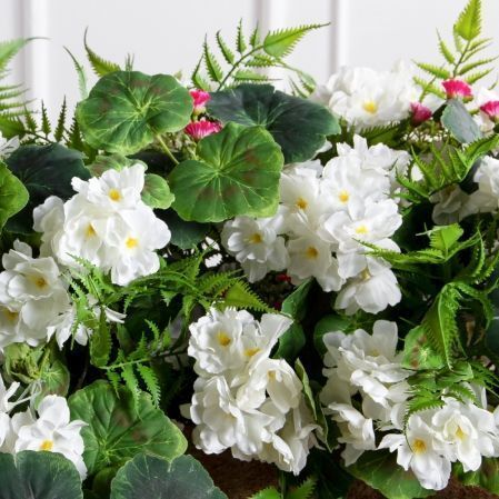 К281/2-5(з)(F) Композиция искусственная Пеларгония с папоротником в кокос. боксе 60х13х15см, белая К281/2-5(з)(F) Композиция искусственная Пеларгония с папоротником в кокос. боксе 60х13х15см, белая