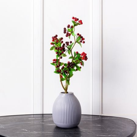 7143А/0599-4/1(Sale) Ветка искусственная с ягодами и листочками h60см, темно-красные