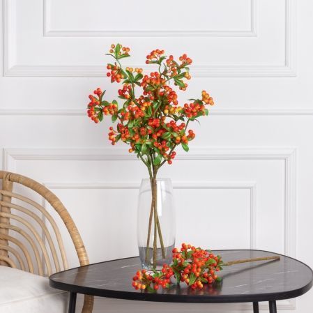 7143А/0599-4/2(F)(Sale) Ветка искусственная с ягодами и листочками h60см, оранжевые