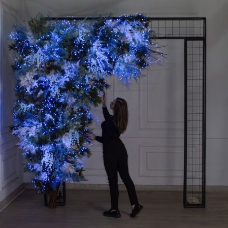 ДЛ187/СВ03с(Пр)(Fix)(F)Декор вход.группы h290см н/прутьях, прист.с гирляндой "Роса",бело-синий ДЛ187/СВ03с(Пр)(Fix)(F)Декор вход.группы h290см н/прутьях, прист.с гирляндой "Роса",бело-синий