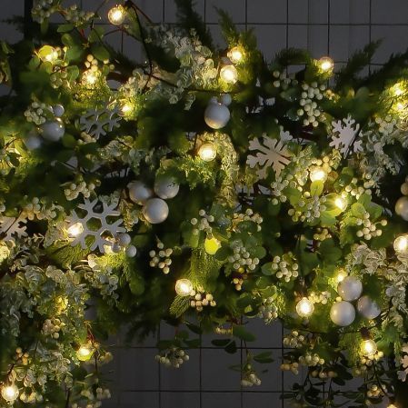 ДЛ191/СВ04(Пр)(Fix)(F)Декор вход.груп.h210см н/прутьях,прист.с ретро-гирляндой и белами шарами ДЛ191/СВ04(Пр)(Fix)(F)Декор вход.груп.h210см н/прутьях,прист.с ретро-гирляндой и белами шарами