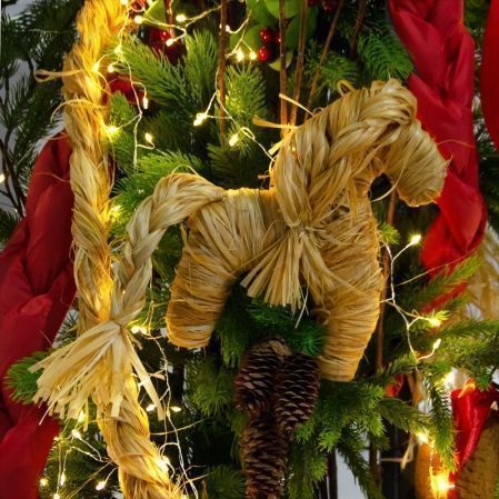 ДЛ193/СВ03т(Пр)(Fix)(F)Декор вход.группы h280см н/прутьях,прист.с гирлянд.Роса в русском стиле