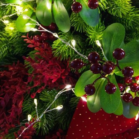 080/СВ03т/289-2(Пр)(Fix)(F) Ель искусственная h80см с красным декором и гирлянд. Роса на основании