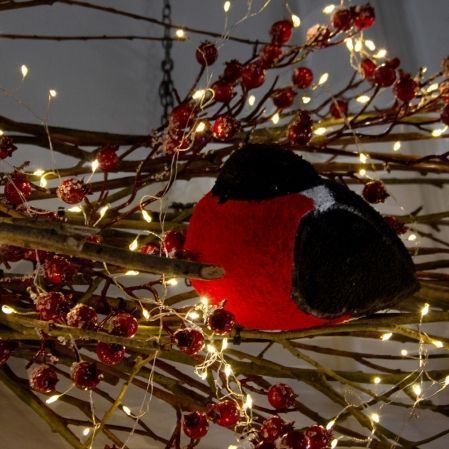 Л185/СВ03т(Пр)(Fix)(F)(Чп) Лиана искусственная со снегирями и гирляндой Роса L150см