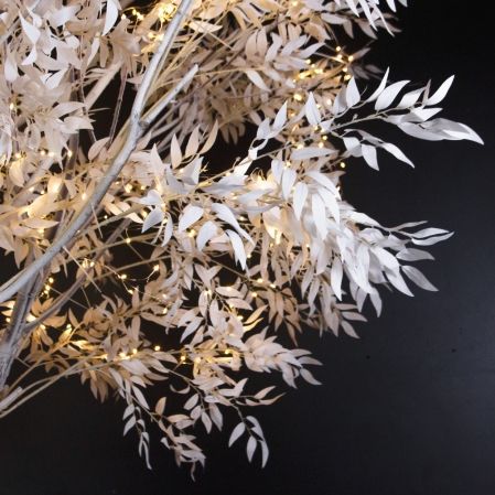 310Гбст/разб/РН/СВ03т/652(F) Ива интерьерная зим. с гирляндой"Роса"желтого цвета h310см d290,белая