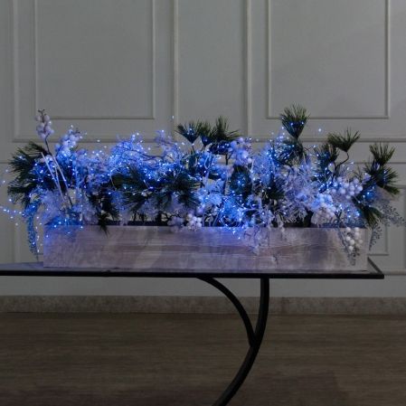 К566/СВ03с(Пр)(F) Композиция искусственная НГ с гирляндой Роса на основании, бело-голубая К566/СВ03с(Пр)(F) Композиция искусственная НГ с гирляндой Роса на основании, бело-голубая