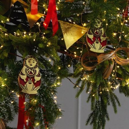 ДЛ197/СВ03т(Пр)(Fix)(F)Декор вх.группы h280см н/прут, прист.,с матрешками в русс. стиле и гир.Роса ДЛ197/СВ03т(Пр)(Fix)(F)Декор вх.группы h280см н/прут, прист.,с матрешками в русс. стиле и гир.Роса