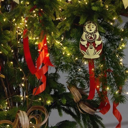 ДЛ197/СВ03т(Пр)(Fix)(F)Декор вх.группы h280см н/прут, прист.,с матрешками в русс. стиле и гир.Роса ДЛ197/СВ03т(Пр)(Fix)(F)Декор вх.группы h280см н/прут, прист.,с матрешками в русс. стиле и гир.Роса