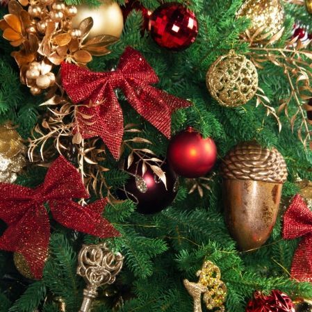 240/538(з)(F) Ель  искусственная  h240 см с украшениями бордовое, золото