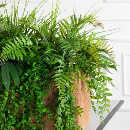 К417/12(з)(F) Композиция искусственная Зелень микс с ампельн. растениями в кокос. боксе 98х23х23см К417/12(з)(F) Композиция искусственная Зелень микс с ампельн. растениями в кокос. боксе 98х23х23см