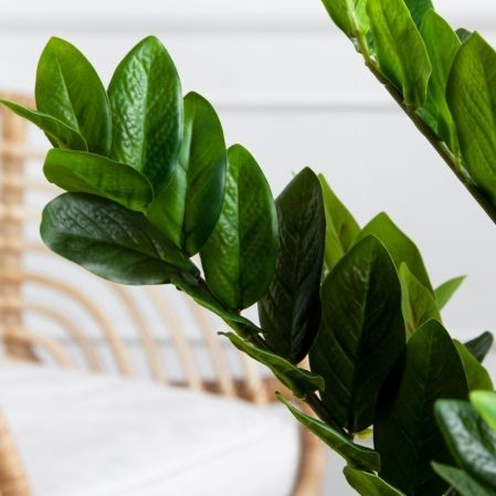 070/К/495-1(з)(Sale)(F) Замиокулькас искусственный куст h70см в интерьерном кашпо