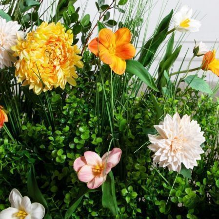 ВМ105-4(з)(F) Композиция искусственная цветы и трава на вставке 115х15хh10см