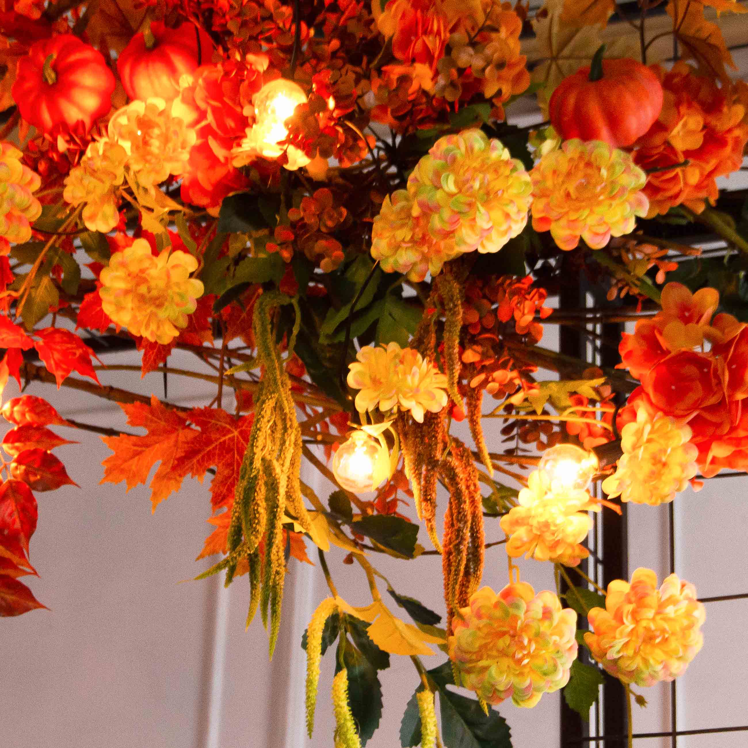 ДЛ174/СВ04(Пр)(Fix)(F) Декор арочного типа L230см на прутьях,пристен. с ретро-гирляндой,оранж-желт_5