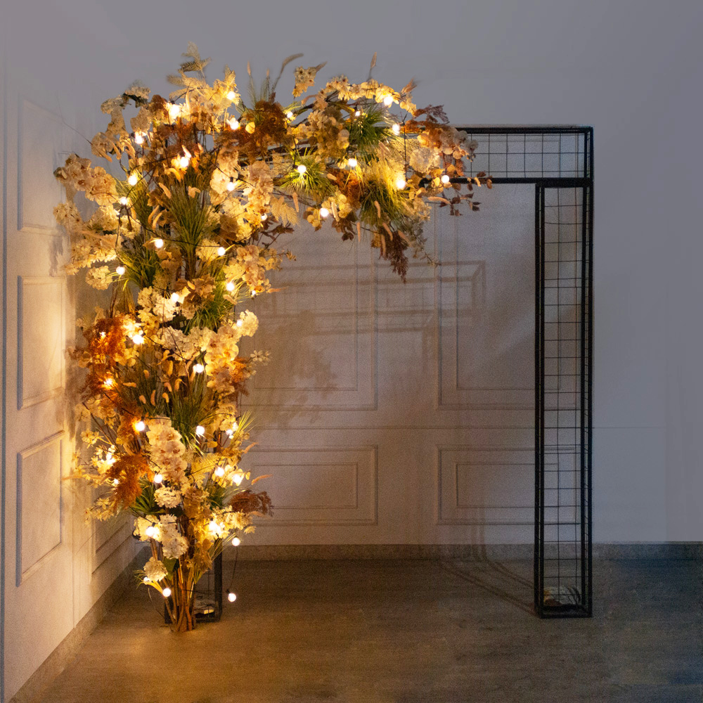 ДЛ176/СВ04(Пр)(Fix)(F)Декор вход. группы h300см н/прутьях,пристен. c ретро-гирляндой,бежевый_2