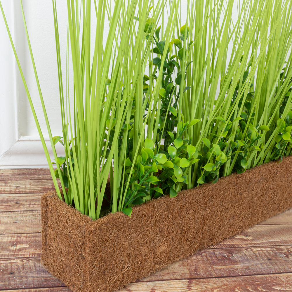 Т0255(з.) Трава искусственная Осока с самшитом h28см в кокосовом боксе 50х8х8см_2