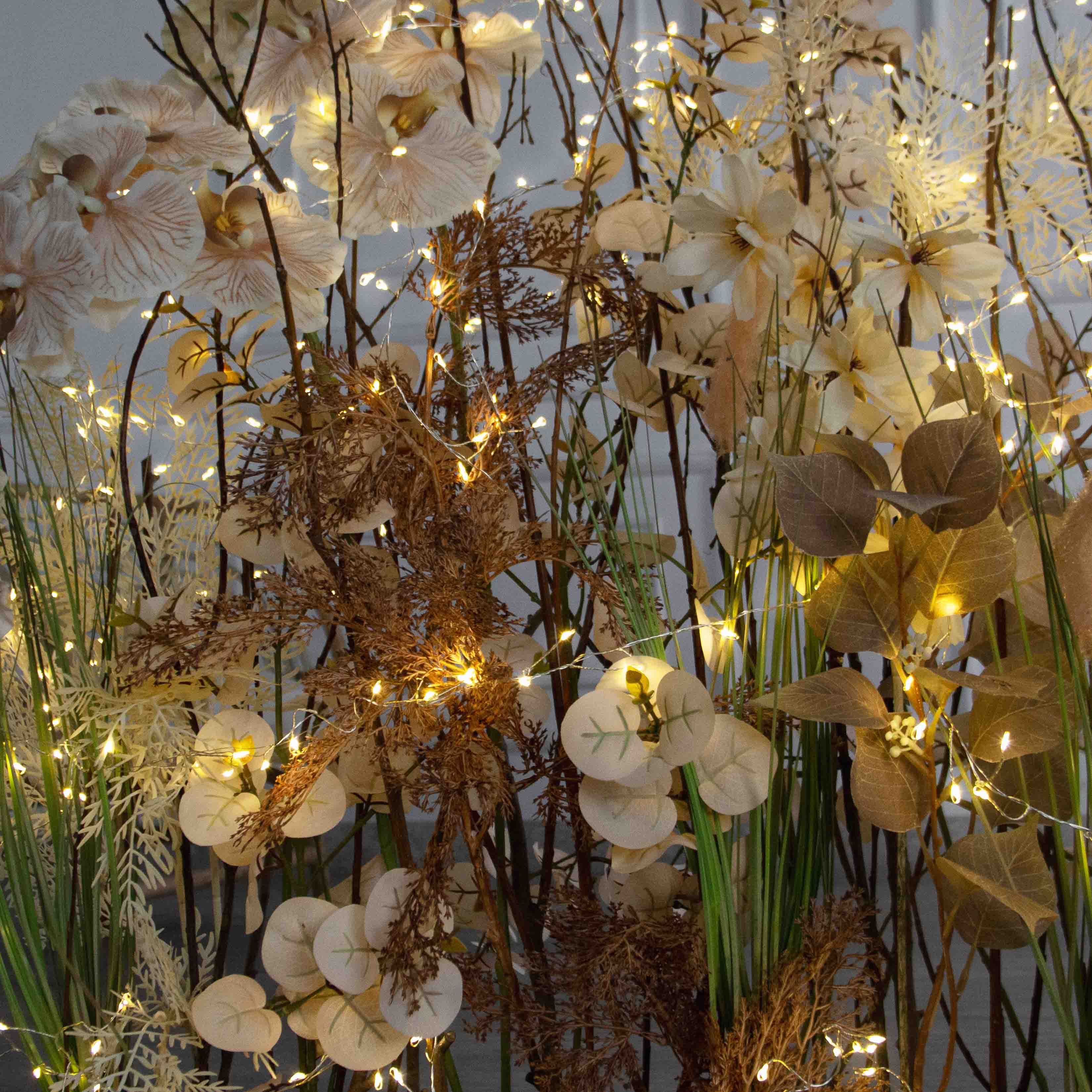 К546/СВ03(Пр)(F) Композиция искусственная на основании с гирляндой 