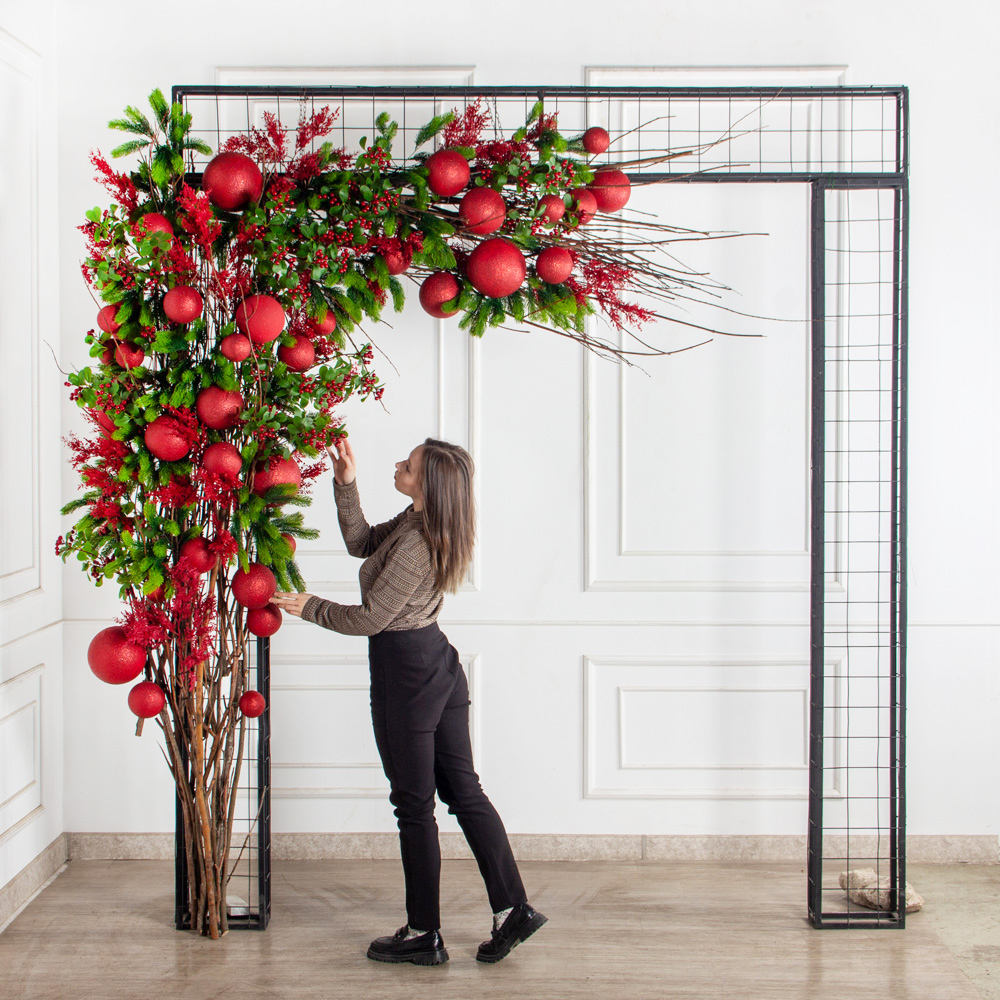 ДЛ185(Пр)(Fix)(F)Декор вход.группы h270см н/прутьях, прист.с красными шарами_3