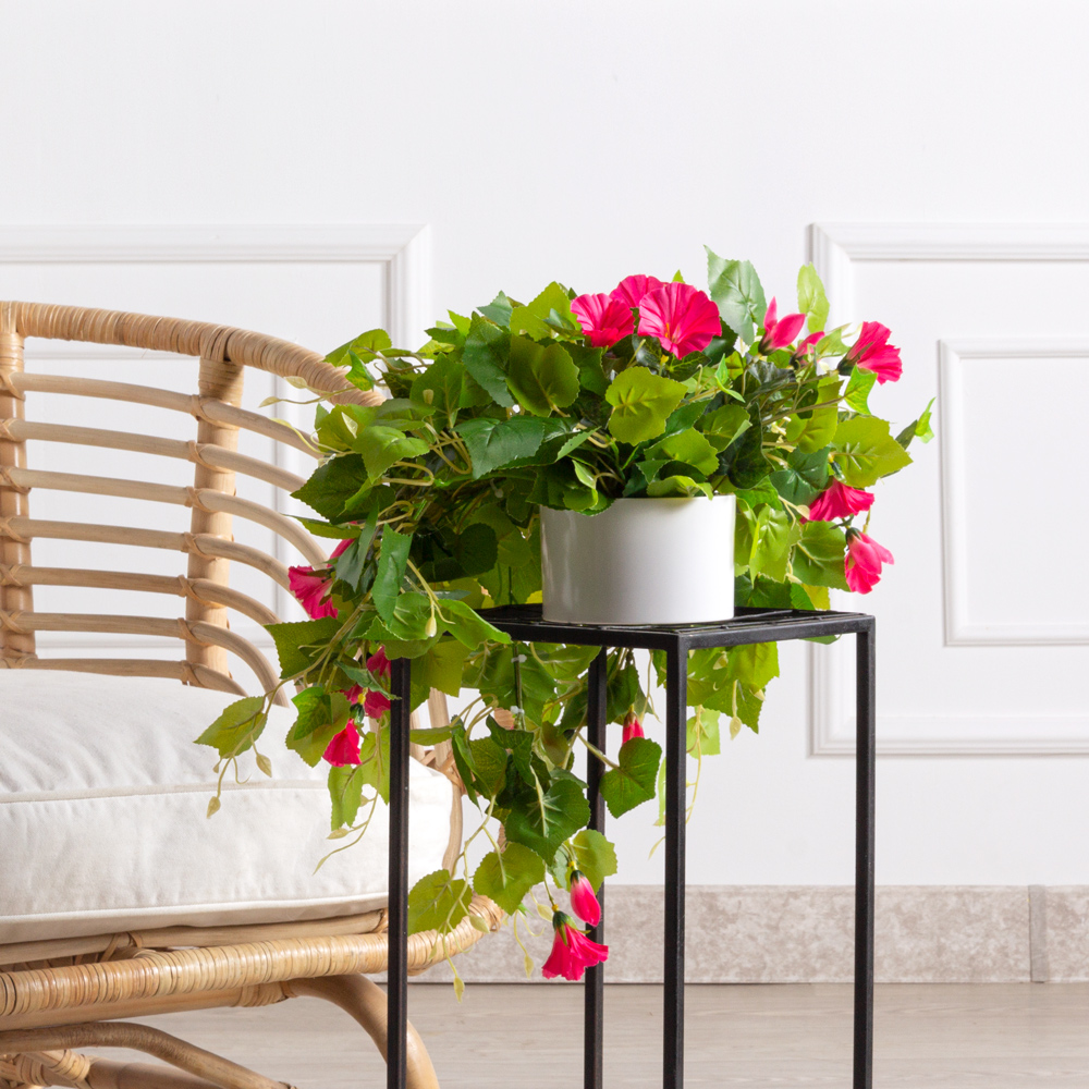 К450-3(з) Композиция искусственная цветочная с петунией малиновой в кашпо d12см_1