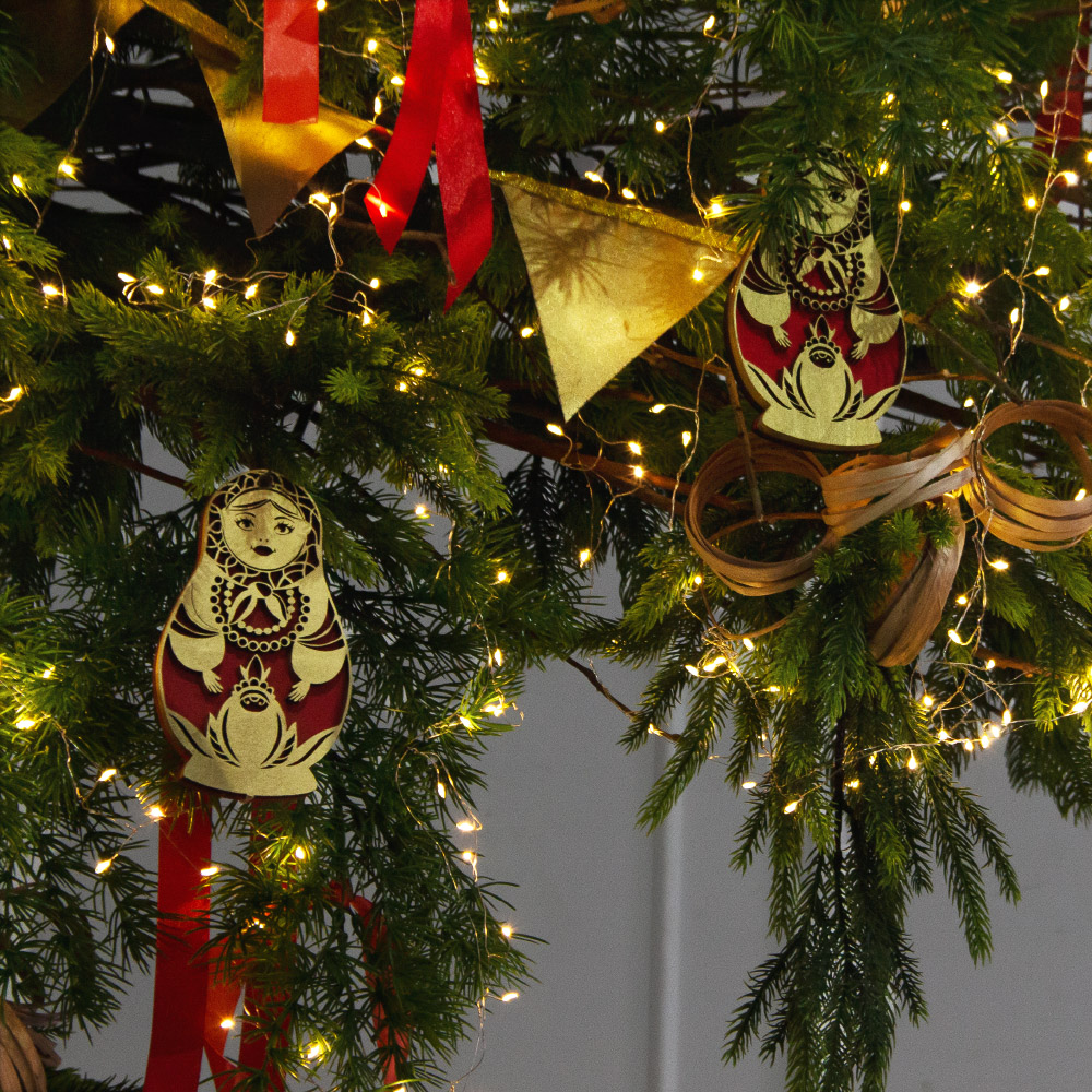 ДЛ197/СВ03т(Пр)(Fix)(F)Декор вх.группы h280см н/прут, прист.,с матрешками в русс. стиле и гир.Роса_7