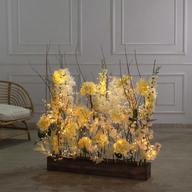 К547/СВ03(Пр)(F) Композиция искусственная на основании с гирляндой 