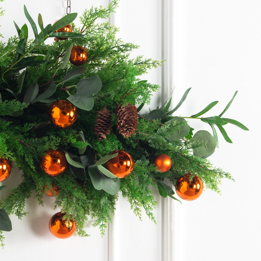 Л91-4(з)(F) Гирлянда НГ  искусственная из туи с шарами L100см, ширина 50см_2