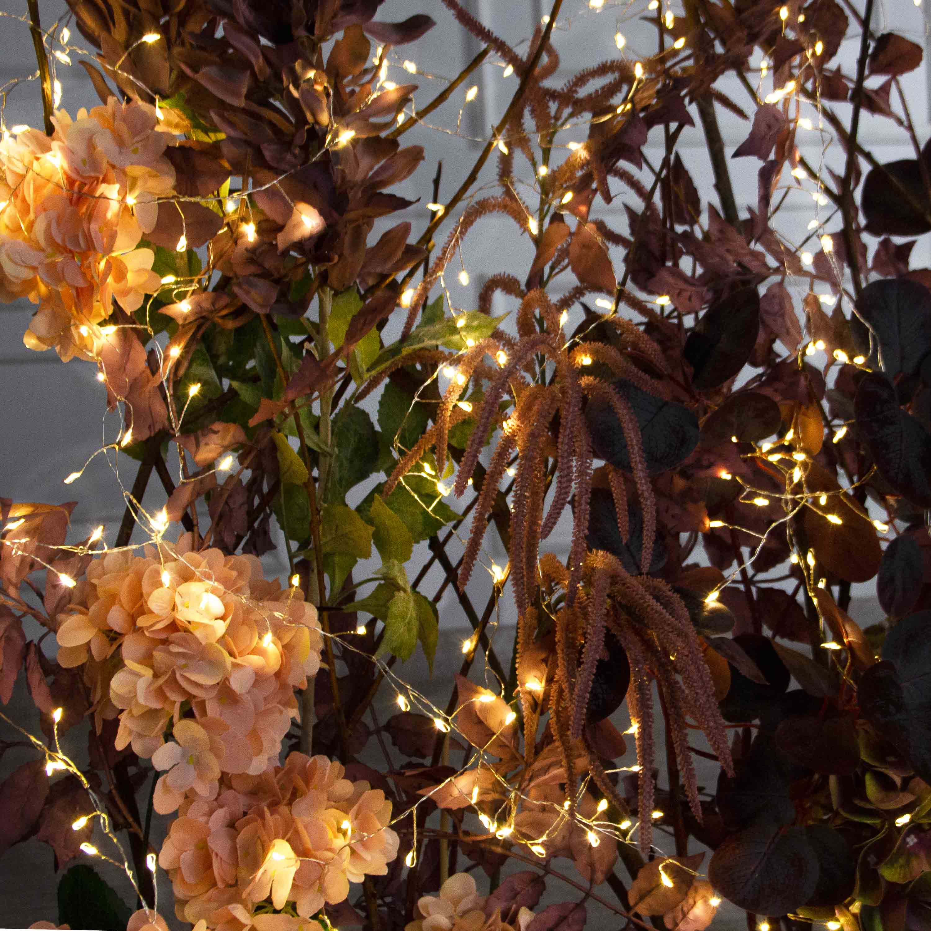 К548/СВ03(Пр)(F) Композиция искусственная на основании с гирляндой 