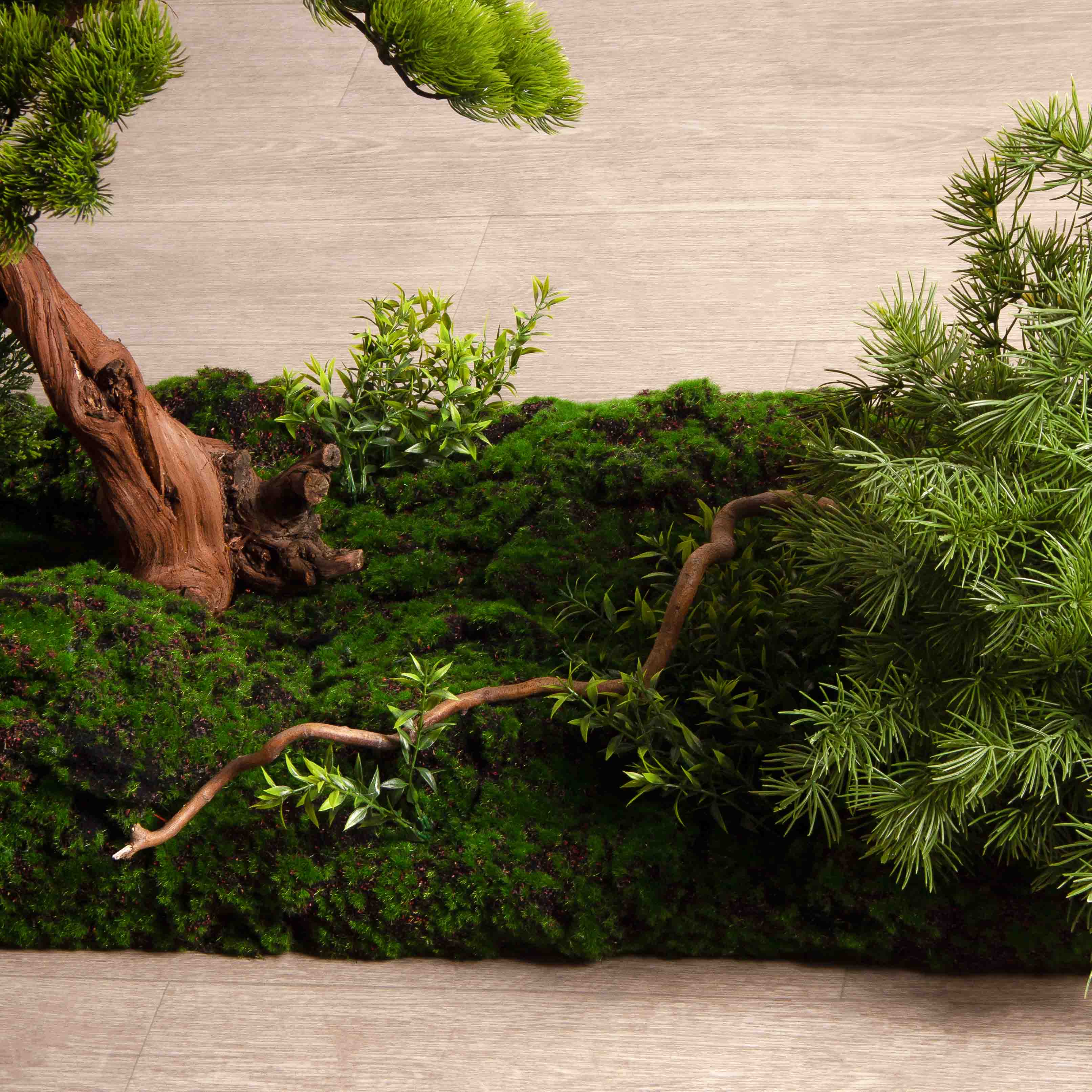 БС180/ОС/30-1(з)(F) Композиция искусственная с сосной h180см, h115см на основании 390х46см_15