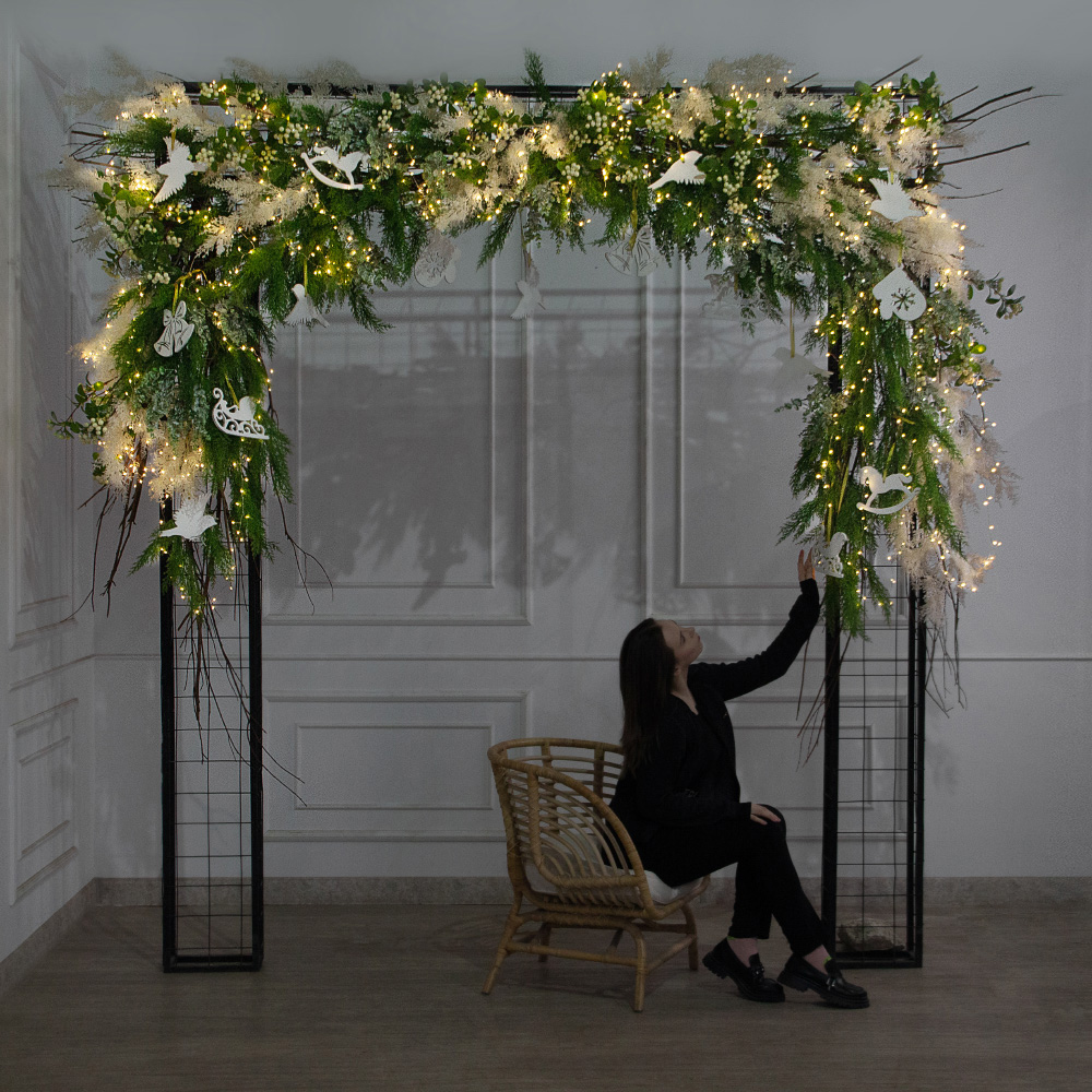 ДЛ192/СВ03т(Пр)(Fix)(F)Декор вход.группы h200см н/прутьях, прист.с гирлянд.Роса, скандинав.стиль_4