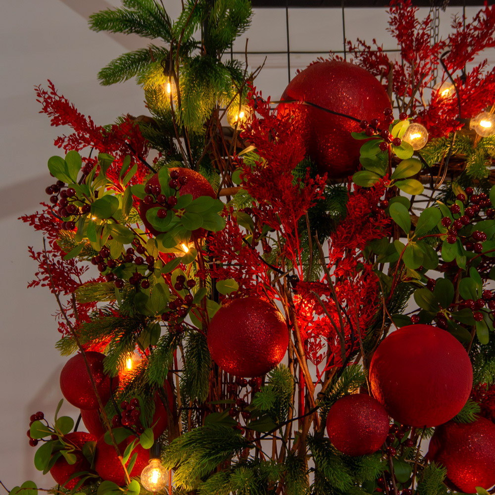 ДЛ185/СВ04(Пр)(Fix)(F)Декор вход.груп. h270см н/прутьях, прист.с ретро-гирляндой и красн. шарами_6