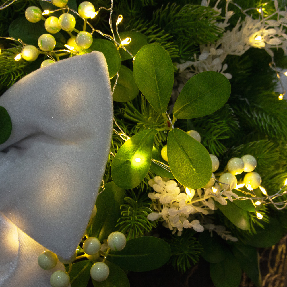 080/СВ03т/289-1(Пр)(Fix)(F) Ель искусственная h80см с белым декором и гирляндой Роса на основании_5