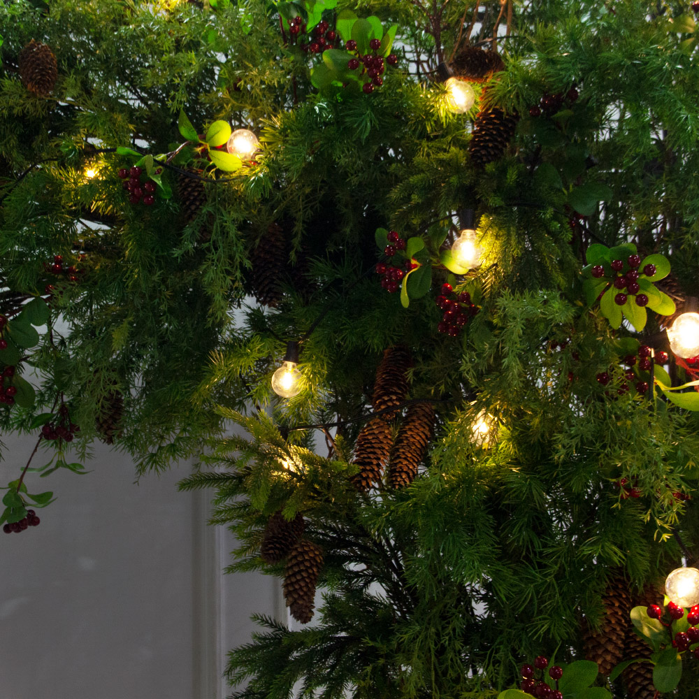 ДЛ183/СВ04(Пр)(Fix)(F)Декор вход.груп. хвойный с ягодами h290см н/прутьях, прист.с ретро-гирляндой_8