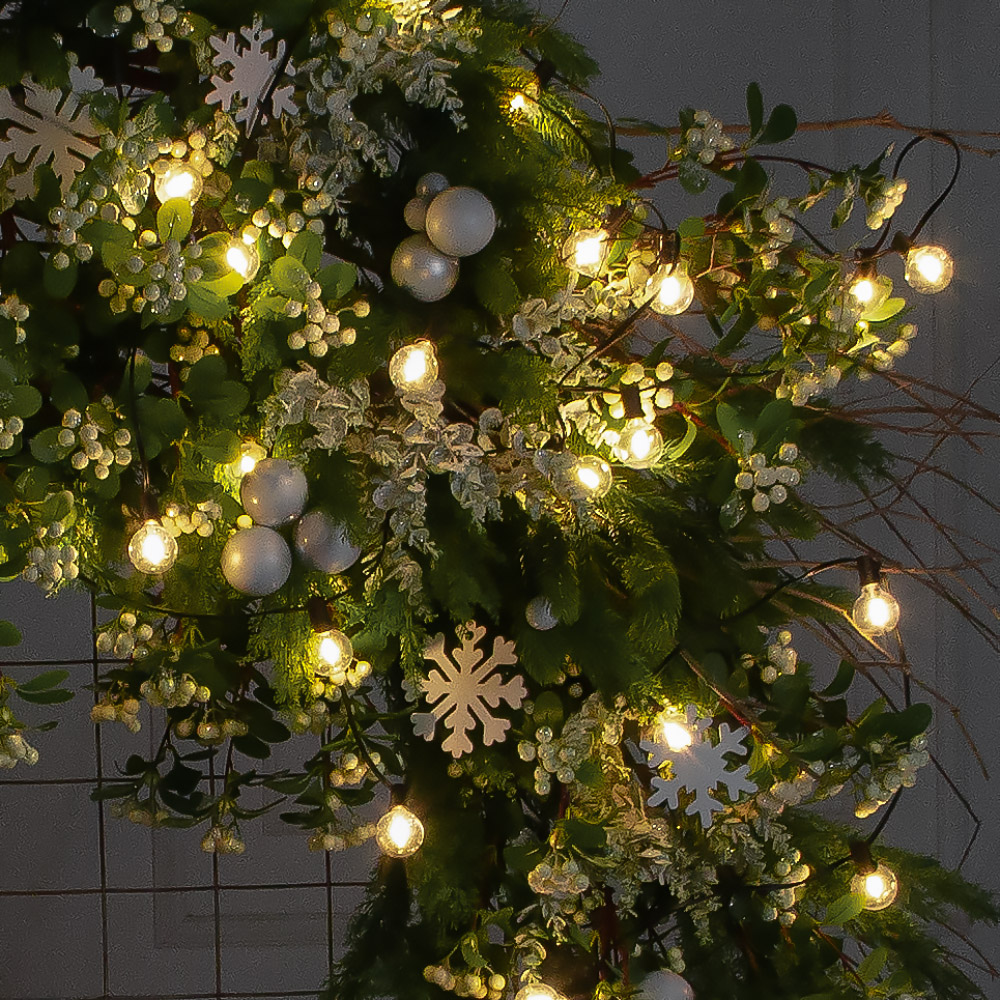 ДЛ191/СВ04(Пр)(Fix)(F)Декор вход.груп.h210см н/прутьях,прист.с ретро-гирляндой и белами шарами_4