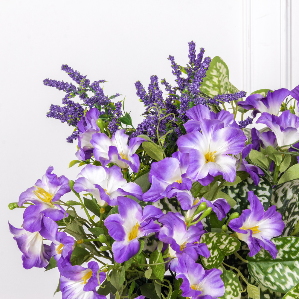 ТДЯ162 Композиция искусственная с петунией в деревянном ящике 50х12х10см, фиолет_3