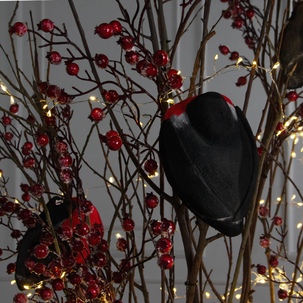 200/РН/СВ03т/647(Пр)(F) Дерево искусственное со снегирями и гирляндой Роса h200см_4