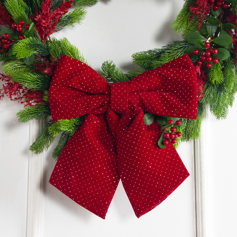 В15-2(Пр)(F) Венок искусственный НГ d70см, с красным декором_2