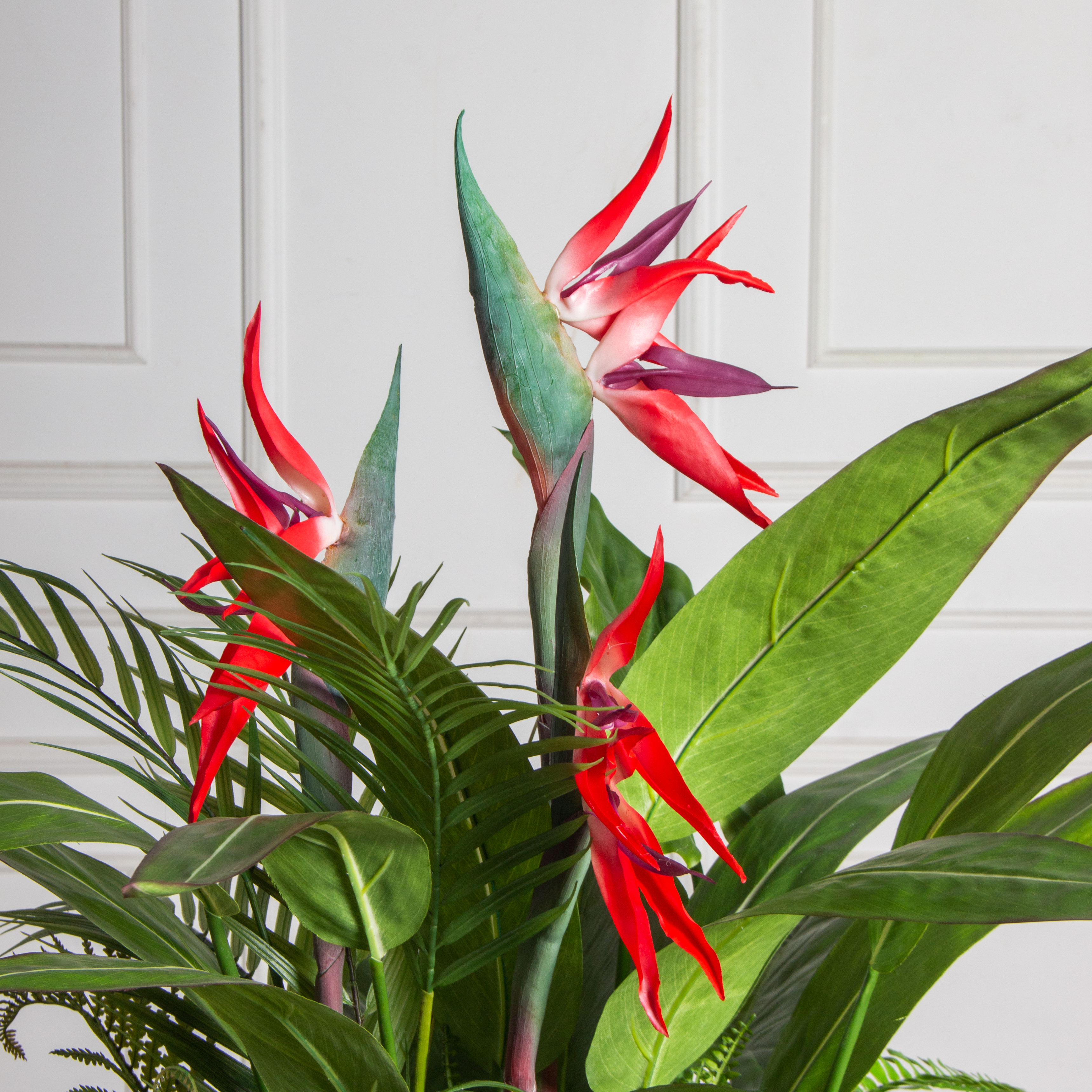 К327-28/1(з)(F) Композиция искусственная Тропический микс со стрелицией в кашпо d26см_2