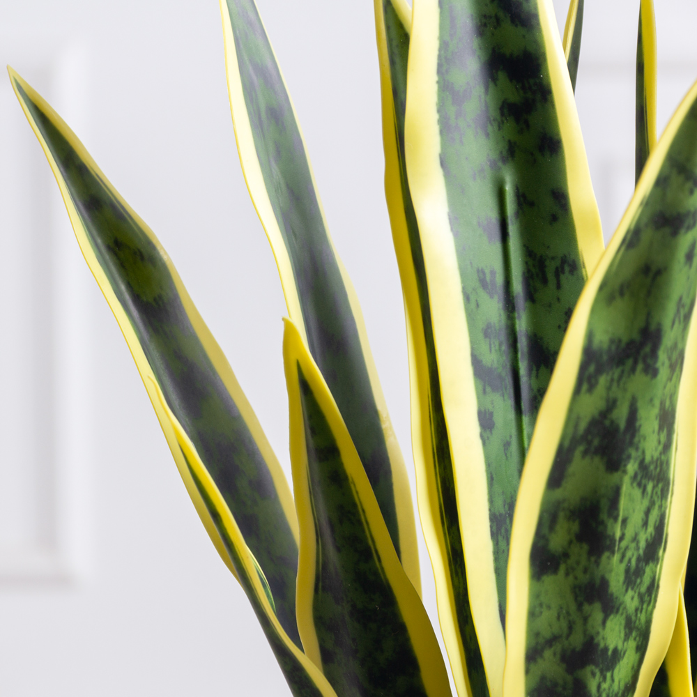 ЦС94-2(F) Сансевиерия искусственная малая h40-43см в кашпо, желтая_1