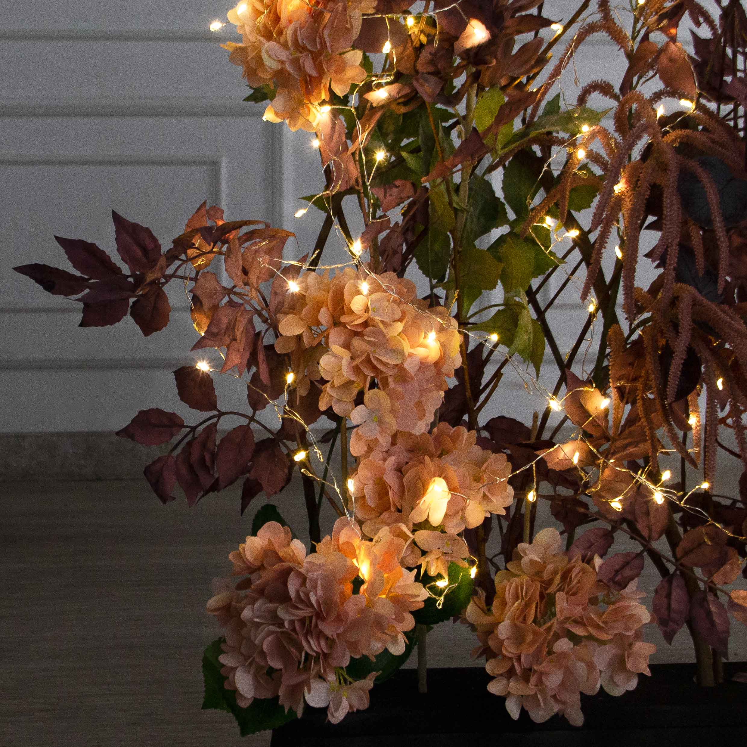 К548/СВ03(Пр)(F) Композиция искусственная на основании с гирляндой 