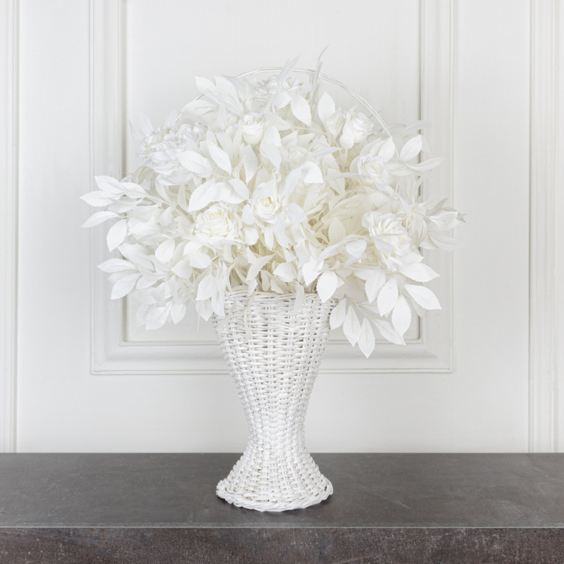 К430/1(з.) Композиция искусственная с розами в корзинке d20хh30см