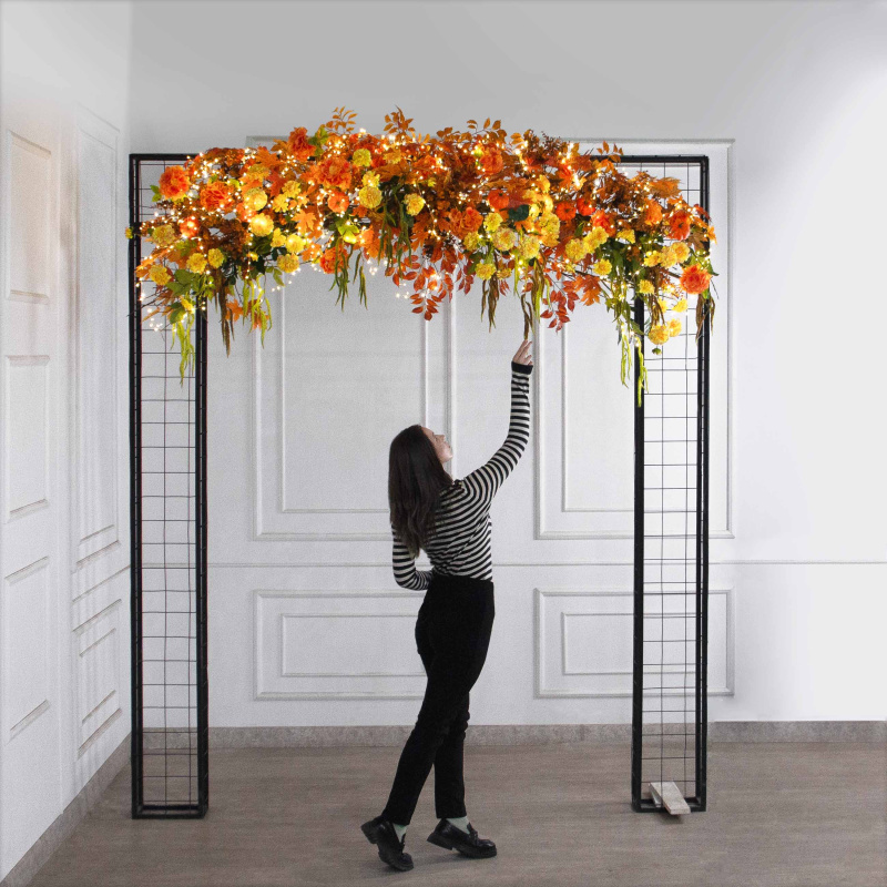 ДЛ174/СВ03(Пр)(Fix)(F) Декор арочного типа L230см на прутьях,пристен. с гирлянд. 