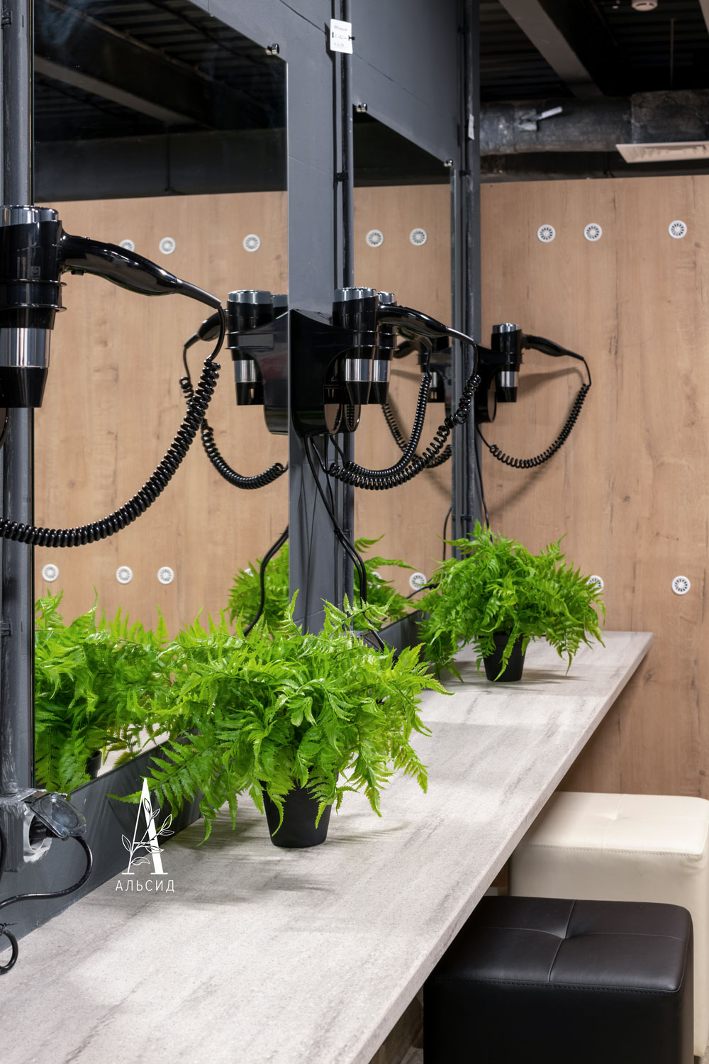 КС90(F) Папоротник Циртомиум искусственный ампельный h28см в кашпо d11см_9