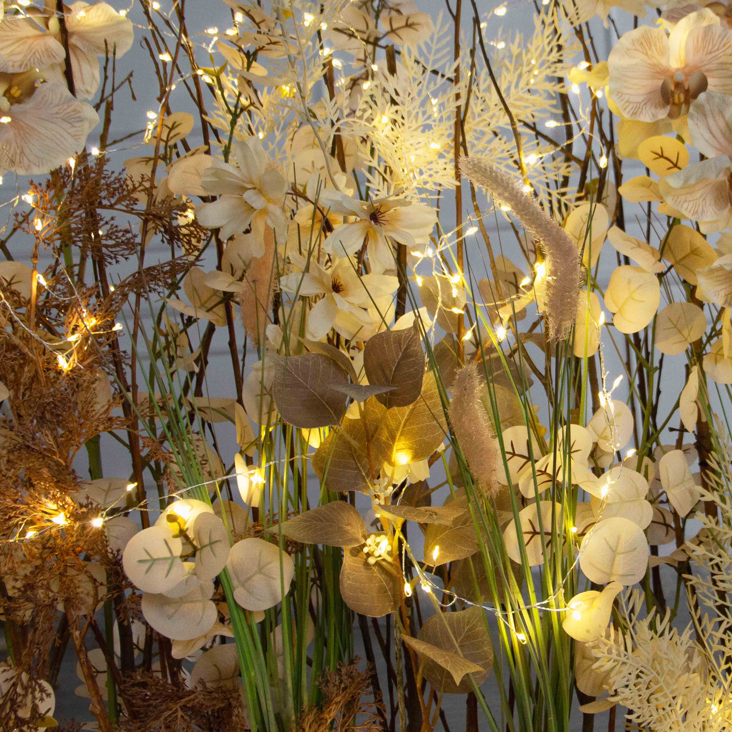 К546/СВ03(Пр)(F) Композиция искусственная на основании с гирляндой 