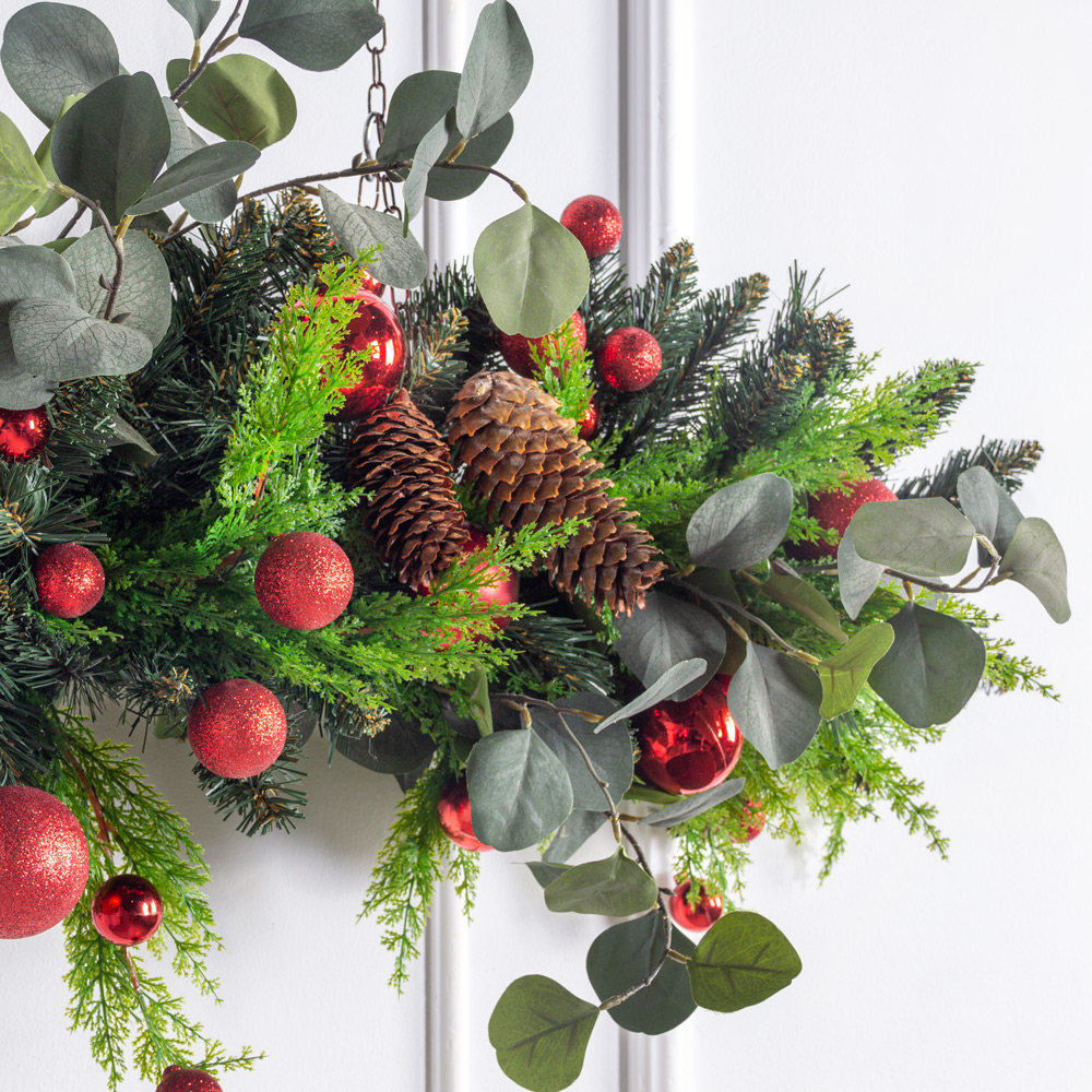 Л91(F) Гирлянда НГ искусственная на перила из туи с шарами L100см_1