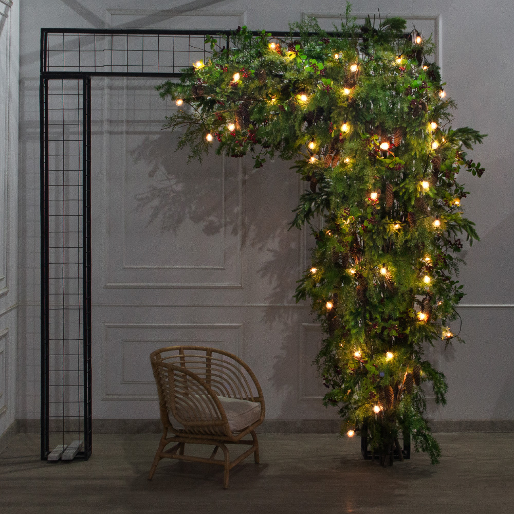 ДЛ183/СВ04(Пр)(Fix)(F)Декор вход.груп. хвойный с ягодами h290см н/прутьях, прист.с ретро-гирляндой_4