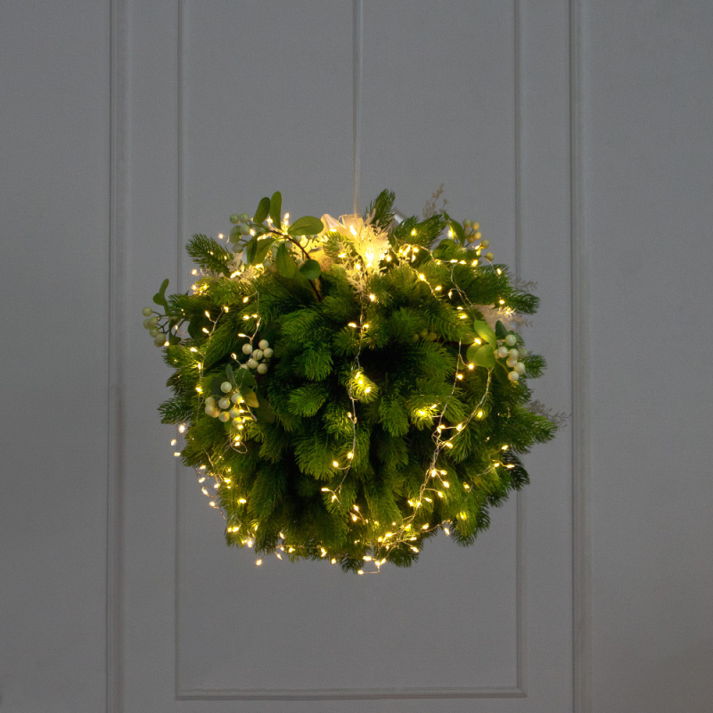 К559/СВ03т-1(Пр)(F) Композиция искусственная НГ подвесная с белым декором и гирляндой Роса_1