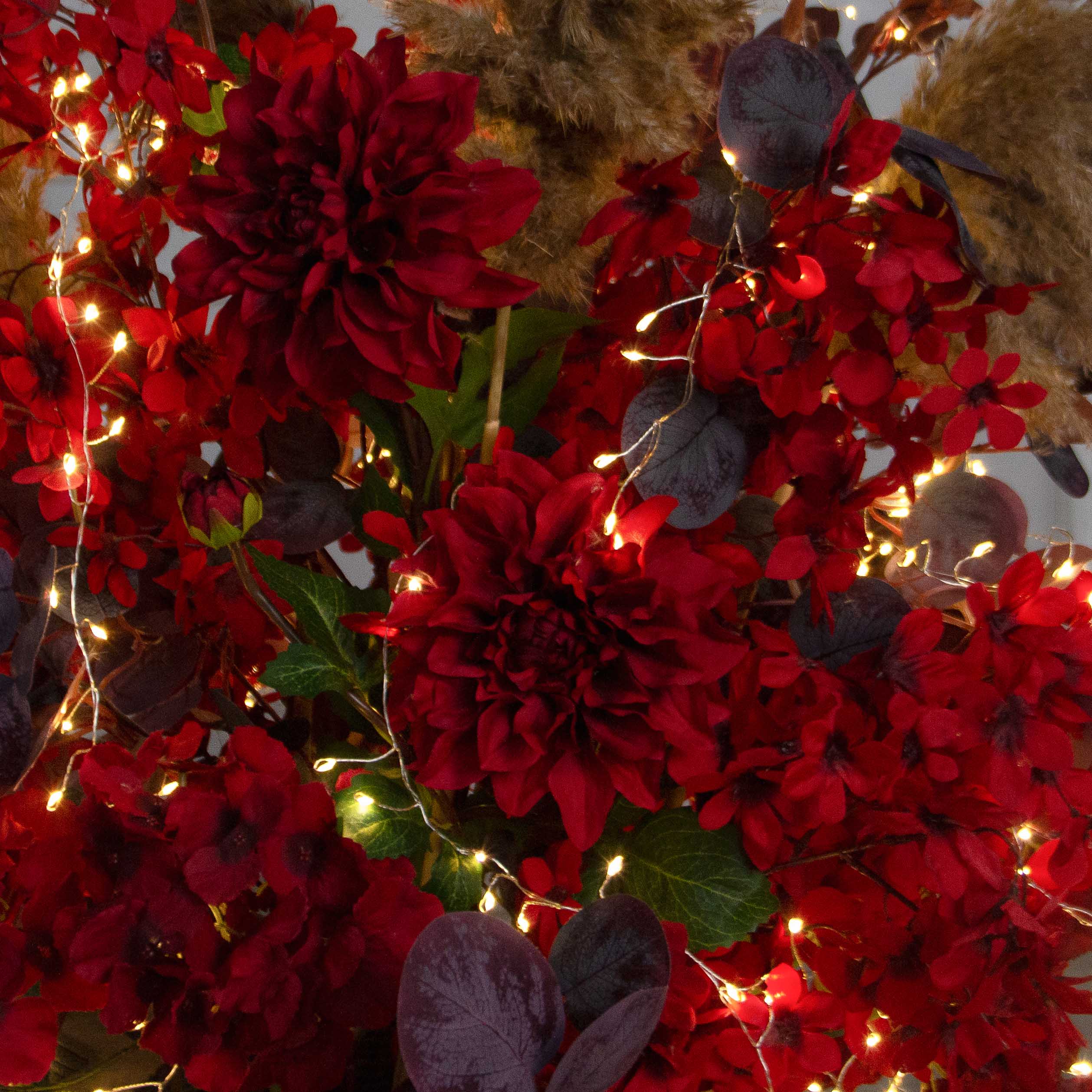 К549/СВ03(Пр)(F) Композиция искусственная на основании с гирляндой 